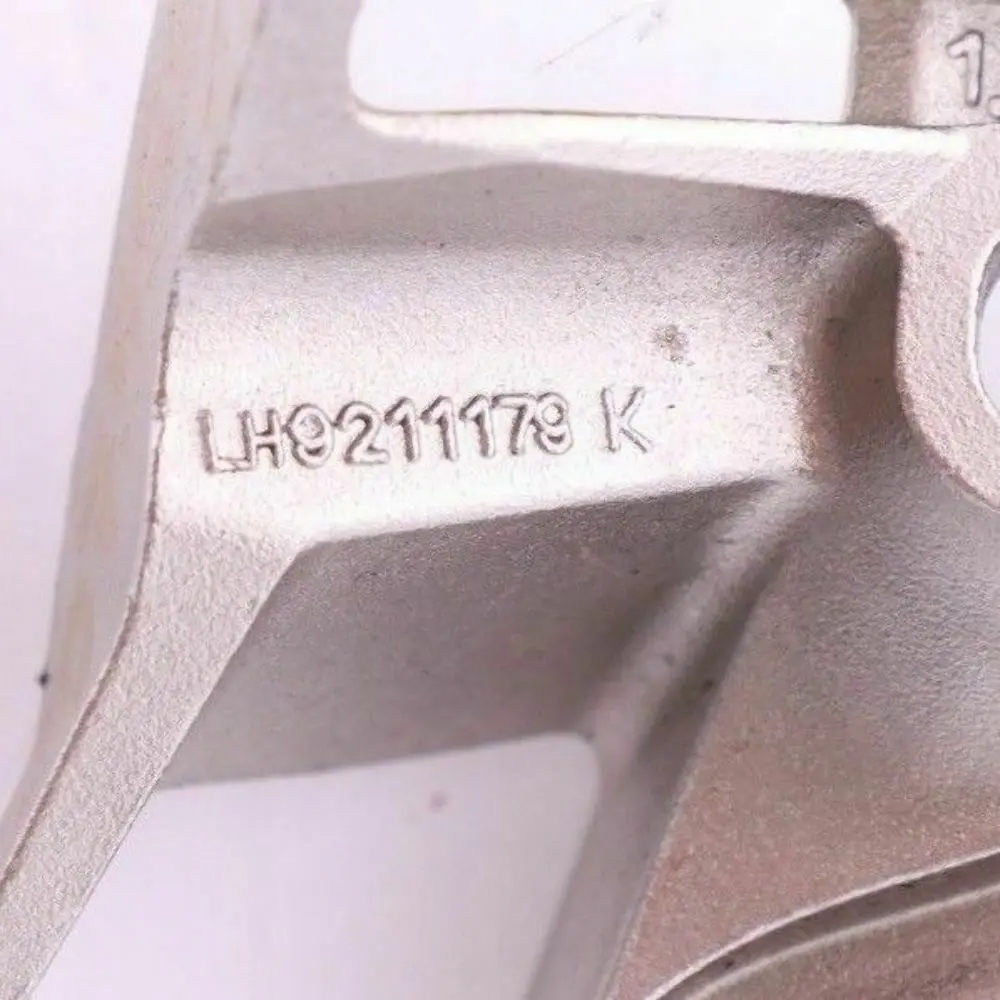 Top Base Plate Catch Left N/S to Mini Cabrio R52 Convertible with Part number 7079881 Mini Cabrio R52 Convertible Top Base Plate Catch Left N/S - SKU 7079881 - Part number 7079881