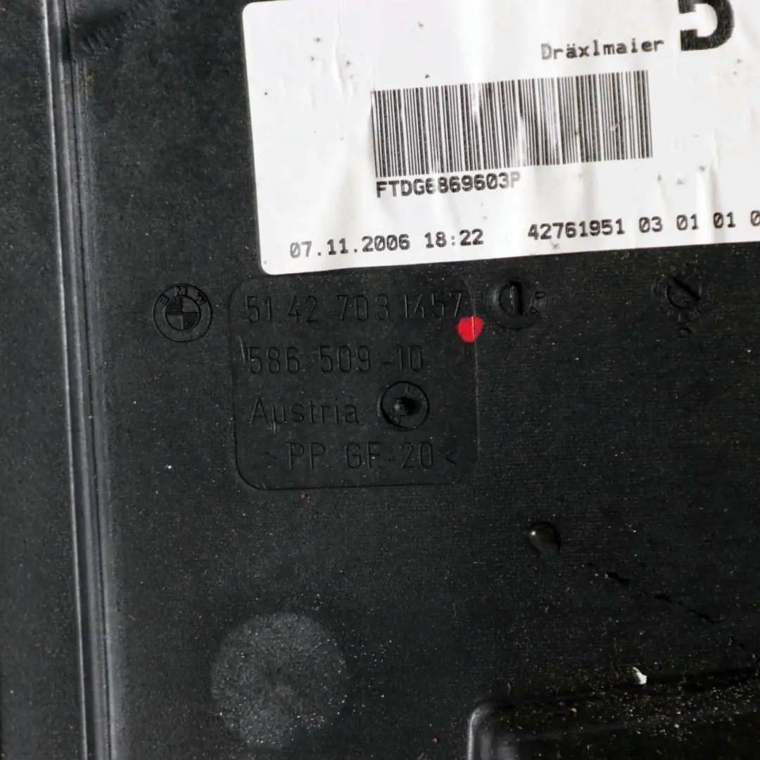 Tür Hinten Links Träger Verkleidung 5142 für BMW 7 er E66 mit Teilenummer 7181069 BMW 7 er E66 Tür Hinten Links Träger Verkleidung 5142 - SKU 7181069 - Teilenummer 7181069