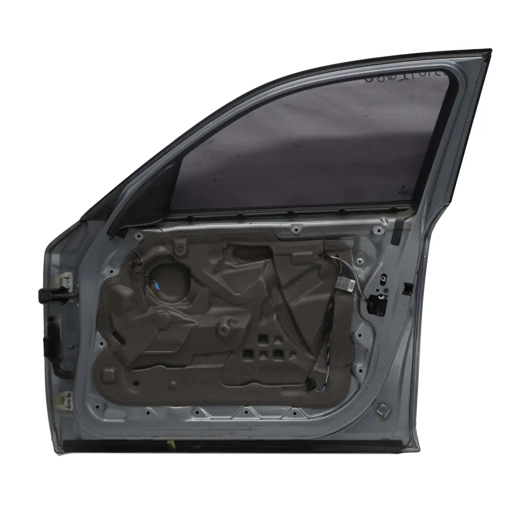 Puerta Delantera Derecha Quarzblau Azul Blau Metallic - A18 para BMW E87 6 con número de pieza 7191012 BMW E87 6 Puerta Delantera Derecha Quarzblau Azul Blau Metallic - A18 - SKU 7191012-QB6 - Número de pieza 7191012