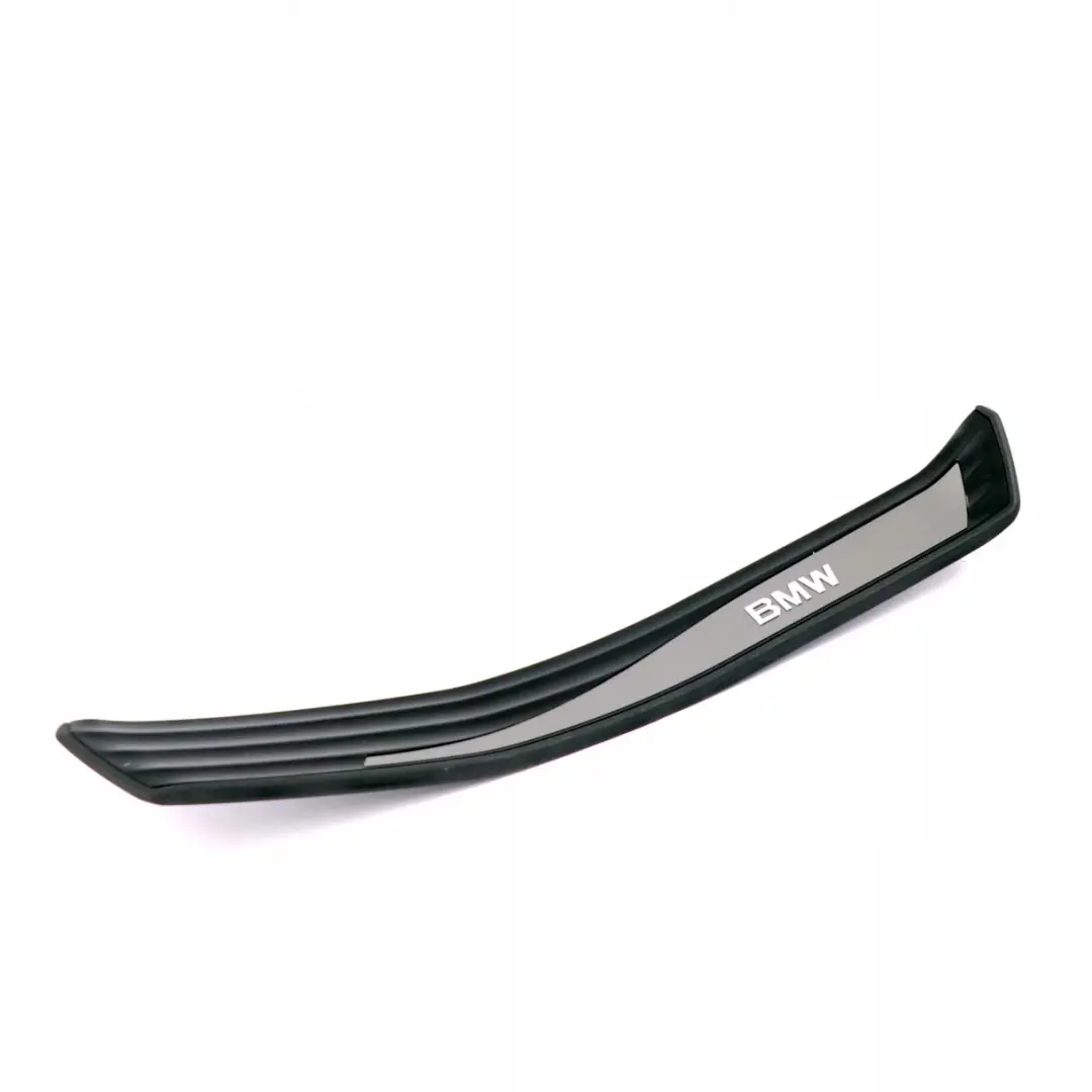 Trasera Derecha Entrada Kick Puerta Sill Tapa Ribete para BMW E60 E61 con número de pieza 7034306 BMW E60 E61 Trasera Derecha Entrada Kick Puerta Sill Tapa Ribete - SKU 7034306 - Número de pieza 7034306