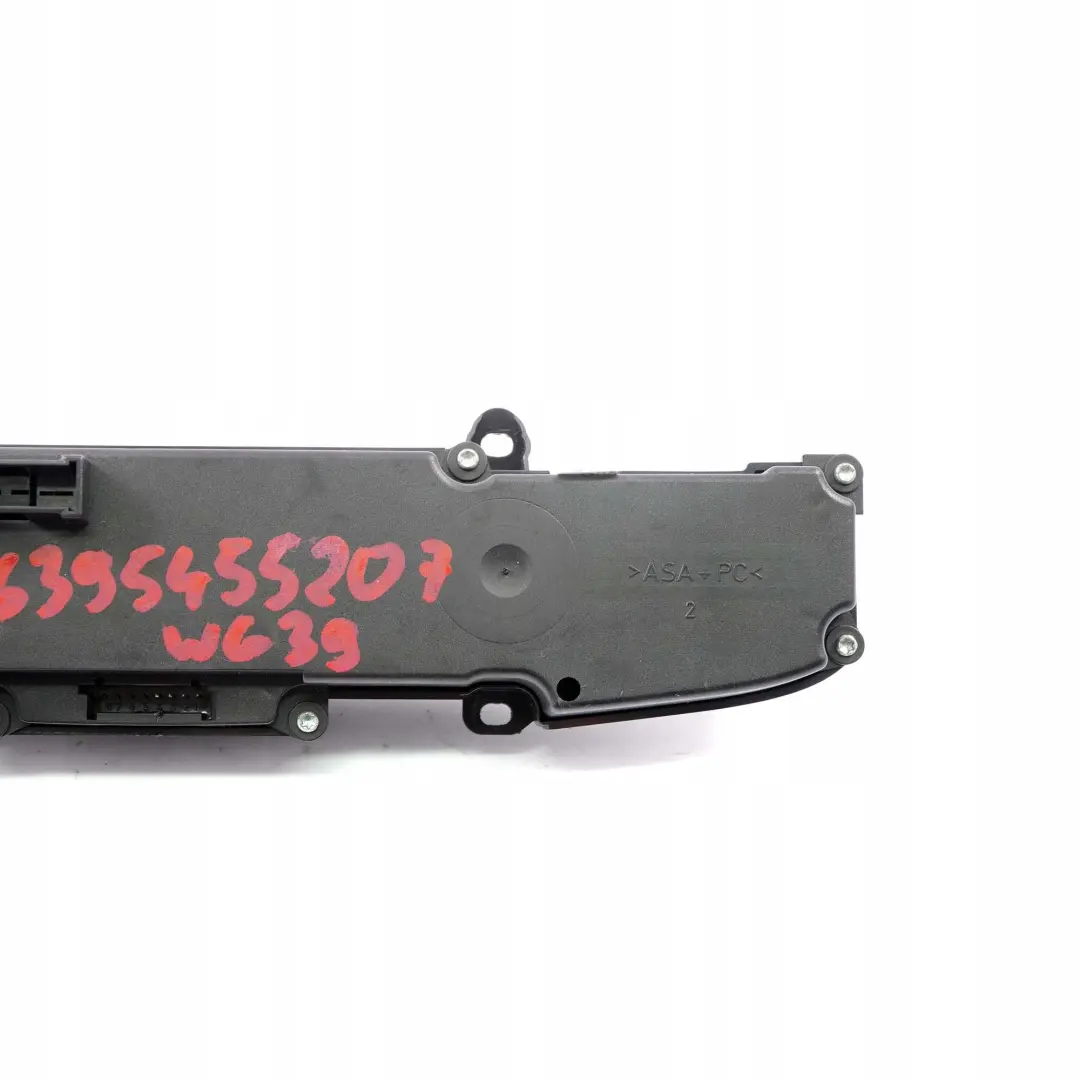 Mercedes-Benz Vito W639 Schalterblock Bedienteil ASR Warnblinker für mit Teilenummer A6395455207 Mercedes-Benz Vito W639 Schalterblock Bedienteil ASR Warnblinker - SKU A6395455207 - Teilenummer A6395455207