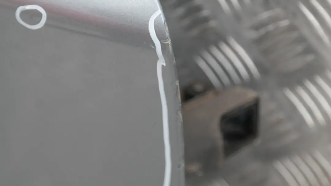 Beifahrer Tür vorne rechts Quarzblau Blau Metallic für BMW 1 er E87 LCI mit Teilenummer 41517191012 BMW 1 er E87 LCI Beifahrer Tür vorne rechts Quarzblau Blau Metallic - SKU 7191012-QB7 - Teilenummer 41517191012