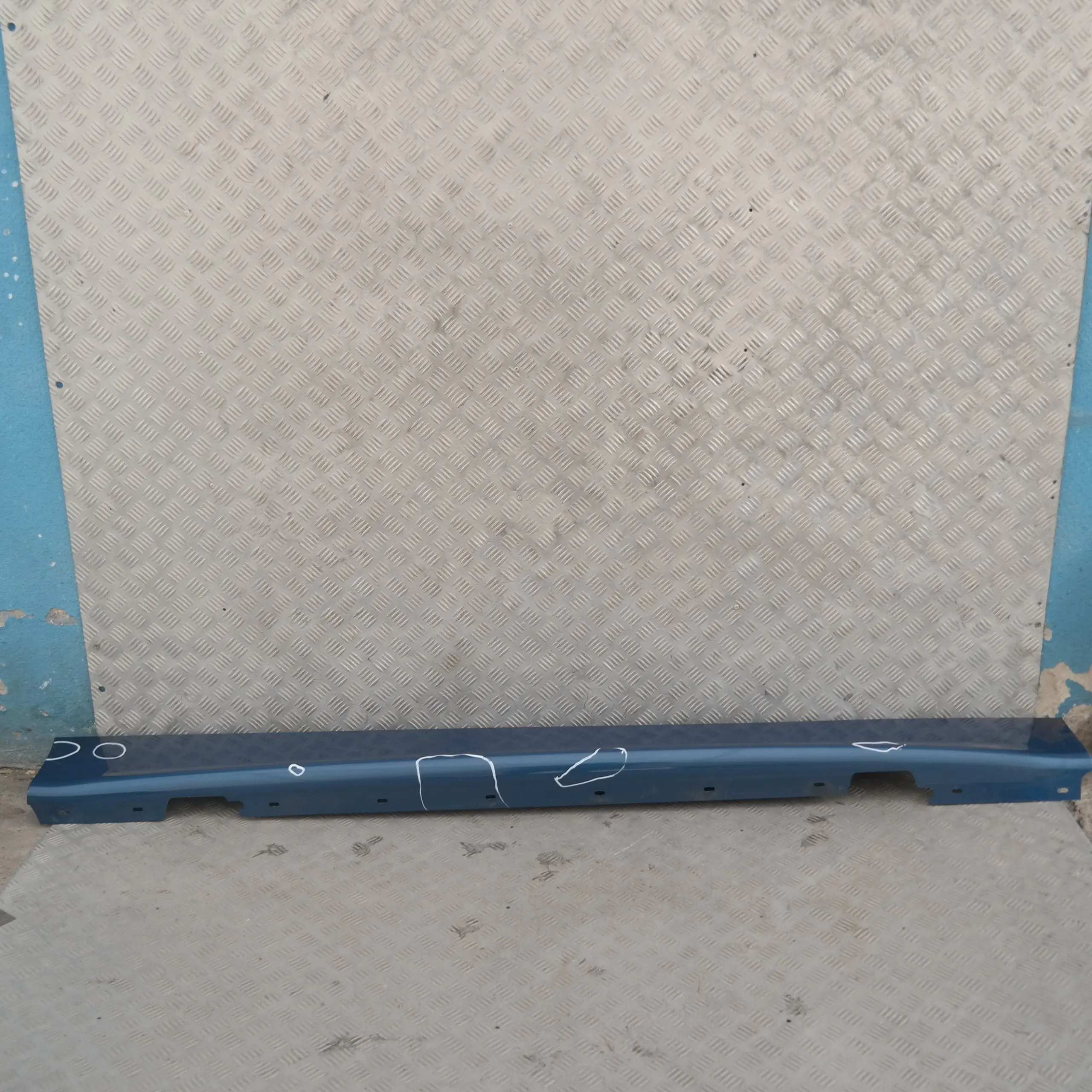 BMW 1 SERIES 12 E87 Sill Strip Side Skirt Right O/S Sydneyblau Sydney Blau Blue