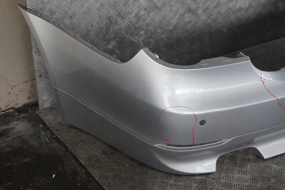 Bumper PDC Titansilber Titan Silver Metallic 354 to BMW 5 Series E60 1 Saloon Rear with Part number 0422349 BMW 5 Series E60 1 Saloon Rear Bumper PDC Titansilber Titan Silver Metallic 354 - SKU 0422349-TS1 - Part number 0422349