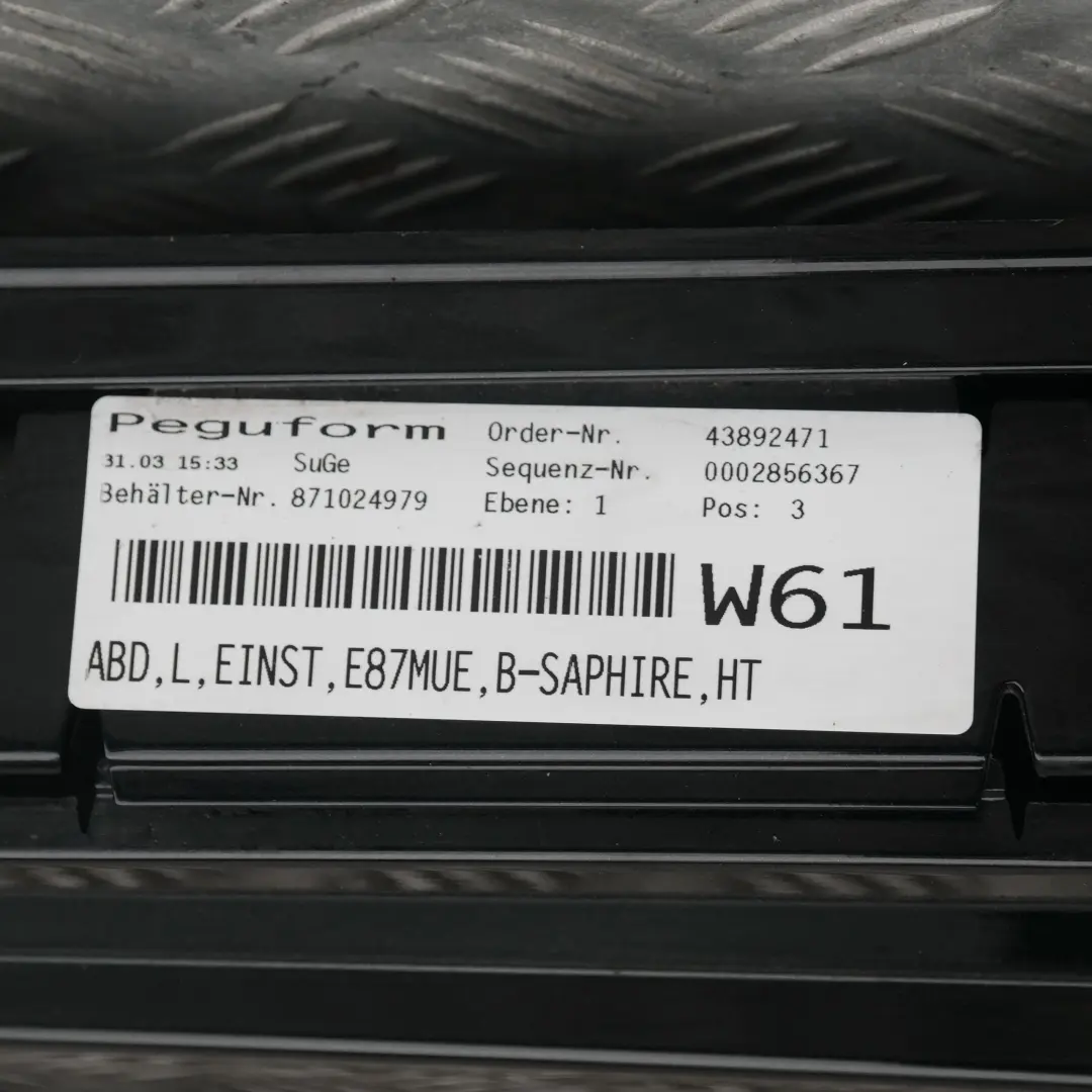 Nakładka listwa próg lewy black do BMW E87 LCI o numerze 36145 BMW E87 LCI Nakładka listwa próg lewy black - SKU 0036145-BS12 - Numer Części 36145