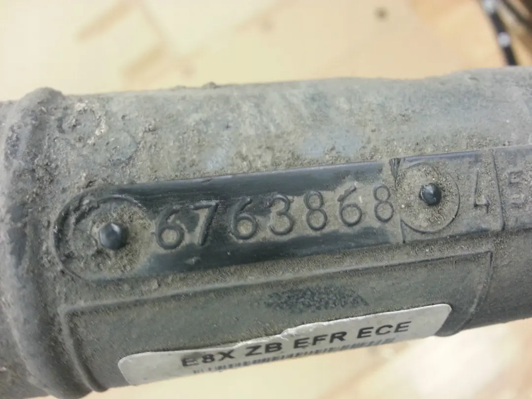 Einfüllrohr Kunststoff Benzin für BMW 1 er E81 E87 E87N LCI 116i 118i mit Teilenummer 16117203748 BMW 1 er E81 E87 E87N LCI 116i 118i Einfüllrohr Kunststoff Benzin - SKU 7203748 - Teilenummer 16117203748