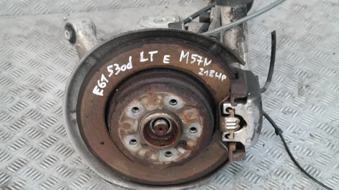 BMW E61 530d Posteriore Sinistra Molla Sospensioni Cuscinetto Perno - SKU 6766587-1 - Numero di parte 33526766587