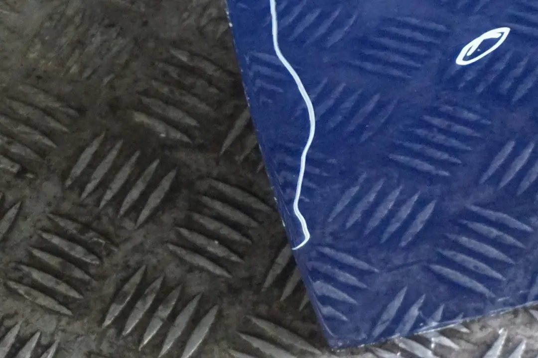 Tür Vorne Rechts Lightning Blue für BMW MINI Cooper R55 R56 R57 R58 R59 mit Teilenummer 2755936 BMW MINI Cooper R55 R56 R57 R58 R59 Tür Vorne Rechts Lightning Blue - SKU 2755936-LB11 - Teilenummer 2755936