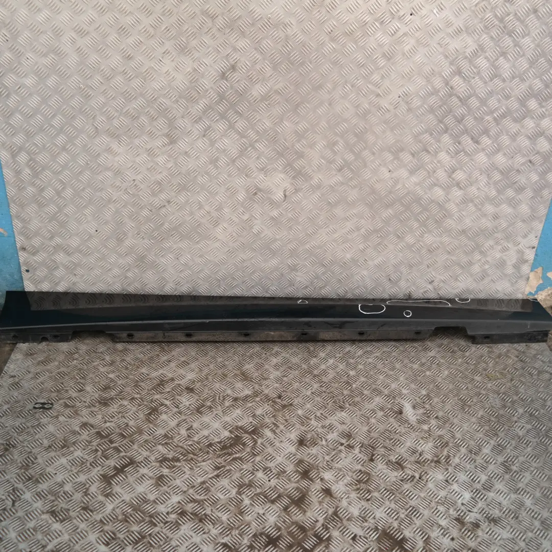 BMW E87 LCI Bas de Porte Couverture Seuil Droite Noir Sapphire Vert Metallique - SKU 0036144-BS11 - Numéro de pièce 36144