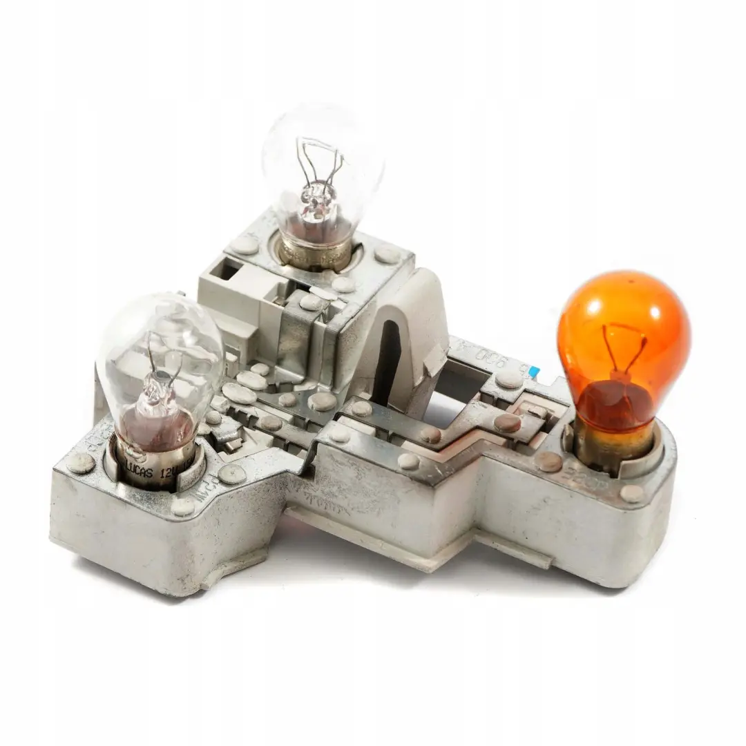 BMW 3 Series E46 Touring Rear Light Bulb Right O/S Carrier White Turn Indicator - SKU 6900472 - Part number 6900472