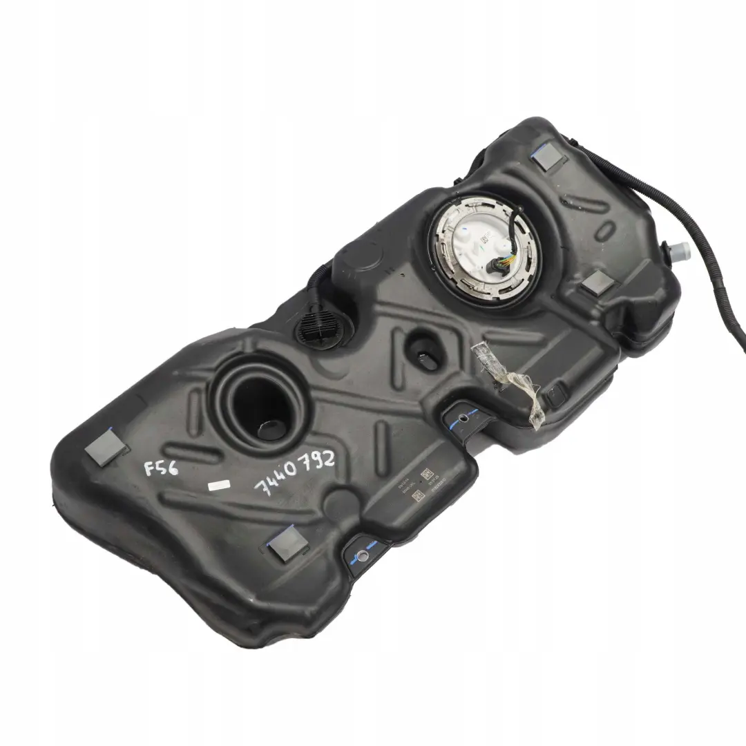 B37 B47 Diesel Tanque De combustible De plastico para Mini Cooper F55 F56 F57 con número de pieza 7440792 Mini Cooper F55 F56 F57 B37 B47 Diesel Tanque De combustible De plastico - SKU 7440792 - Número de pieza 7440792
