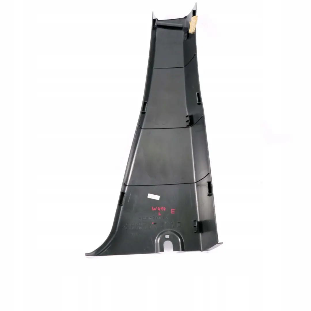 Mercedes-Benz Vaneo W414 B-Pillar Left Bottom Trim Panel Black para con número de pieza A4146903325 Mercedes-Benz Vaneo W414 B-Pillar Left Bottom Trim Panel Black - SKU A4146903325 - Número de pieza A4146903325