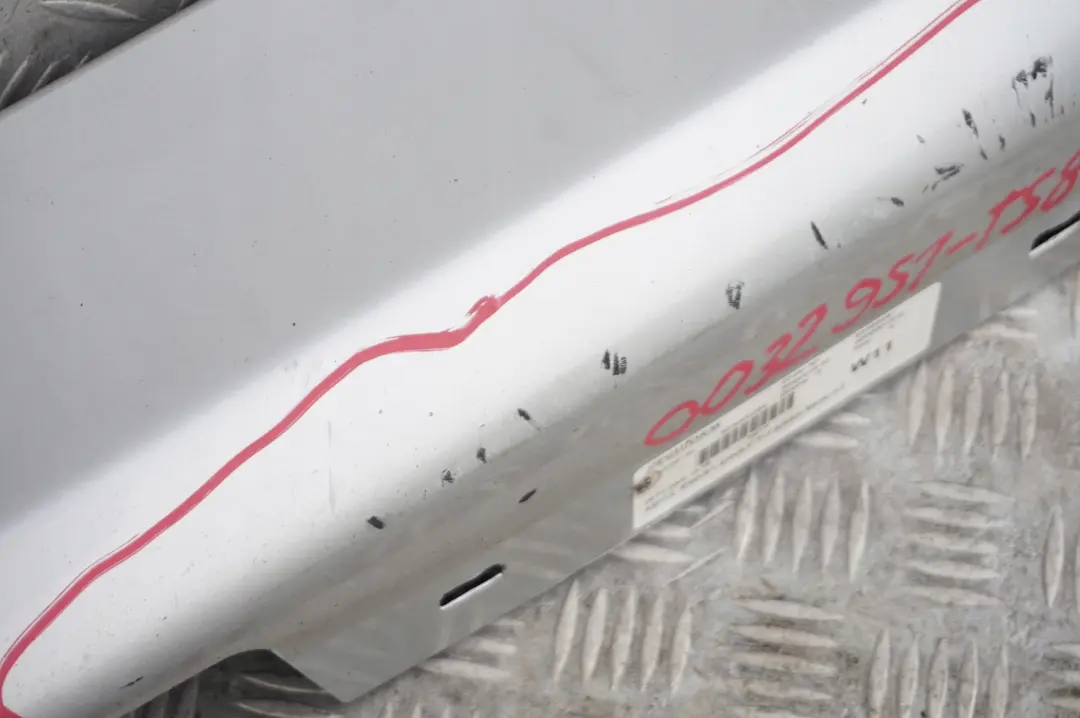 Schwellerleiste Blende Schweller links Titansilber Silber Metallic für BMW 3 E90 E91 mit Teilenummer 32951 BMW 3 E90 E91 Schwellerleiste Blende Schweller links Titansilber Silber Metallic - SKU 0032951-TS8 - Teilenummer 32951