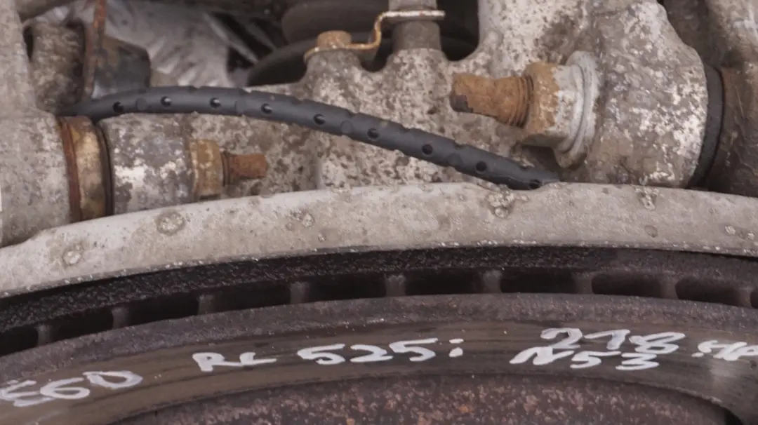 BMW E60 LCI 525i Zawieszenie zwrotnica lewy tył - SKU 6770905-2 - Numer Części 6770905