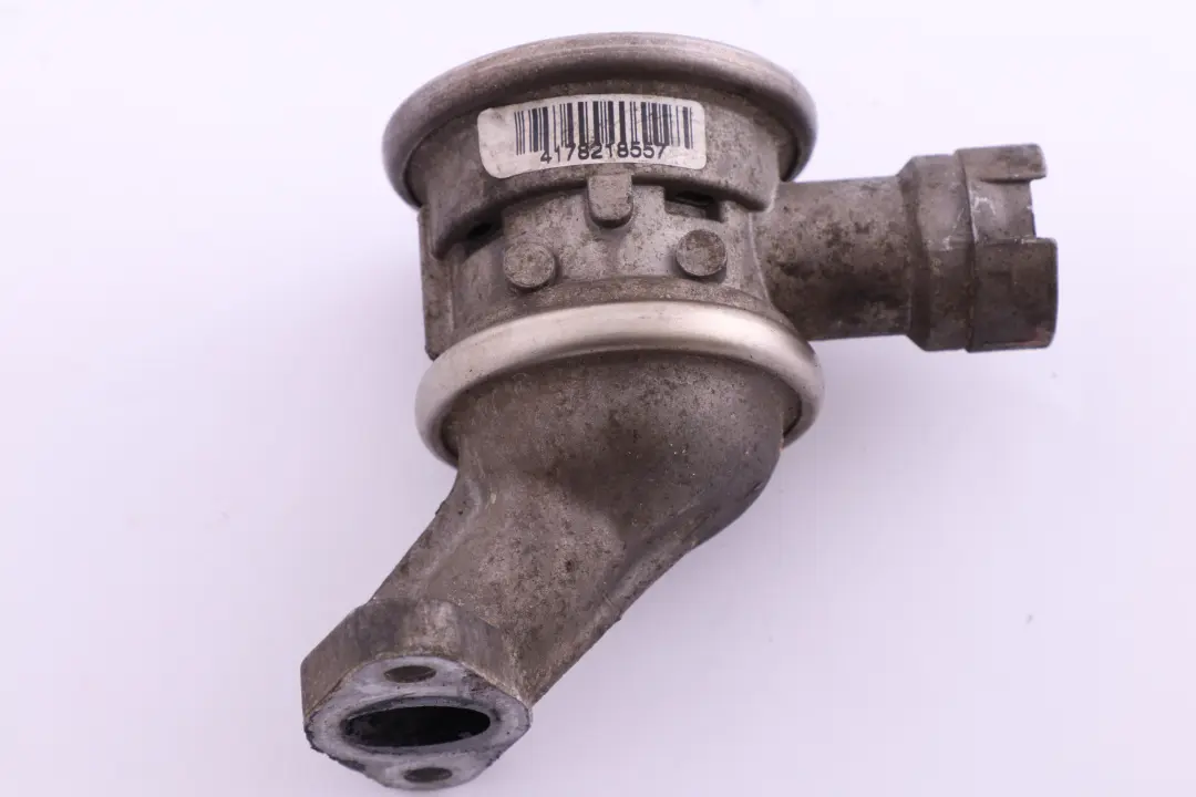 N62 zawór EGR 7508273 do BMW E60 E65 o numerze 7553101 BMW E60 E65 N62 zawór EGR 7508273 - SKU 7553101 - Numer Części 7553101