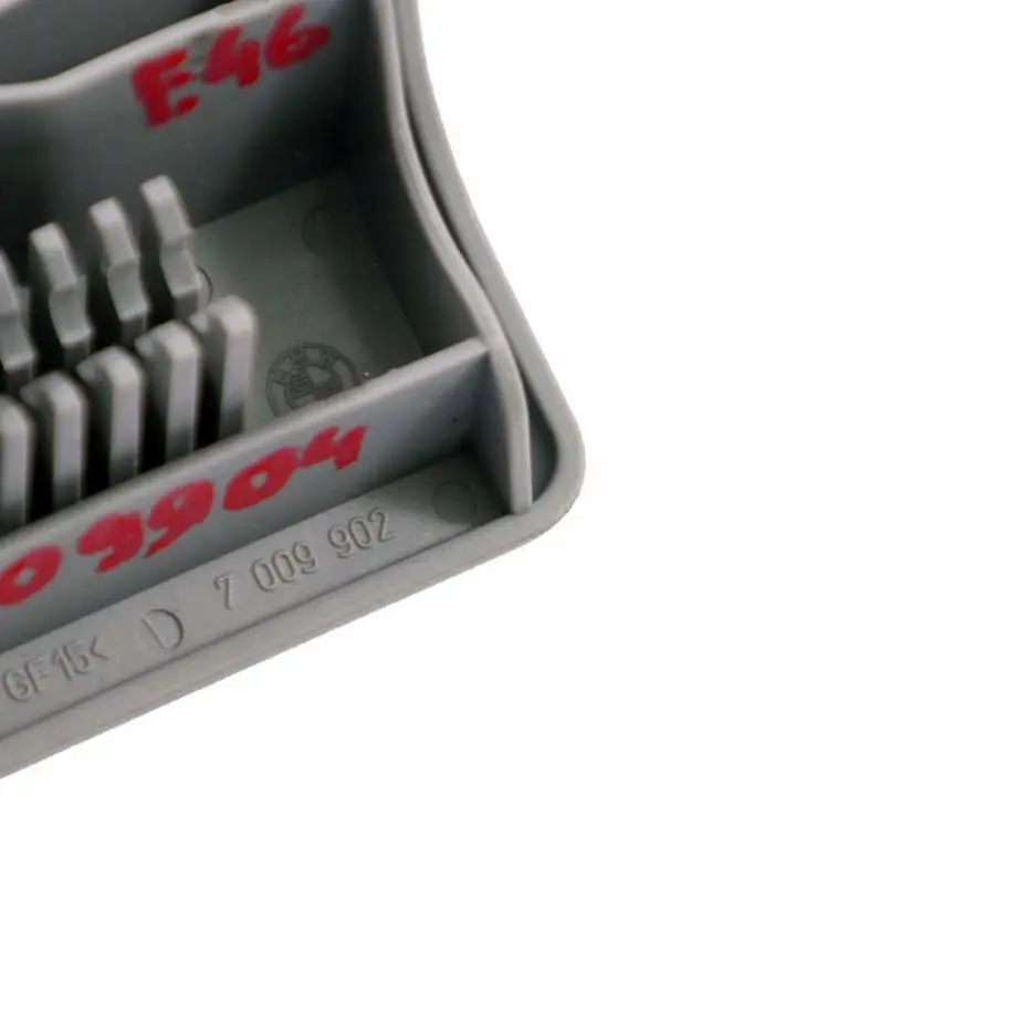 Funda ISOFIX Asiento TraseroBMW E46 Berlina Coup? Gris 7009902 para con número de pieza 7009904 Funda ISOFIX Asiento TraseroBMW E46 Berlina Coup? Gris 7009902 - SKU 7009904 - Número de pieza 7009904