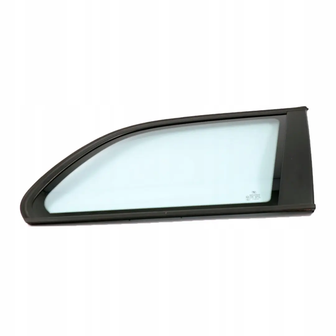 Trasero Derecho Lado Cuarto Ventana Vidrio Verde AS2 para BMW E46 Touring con número de pieza 8231852 BMW E46 Touring Trasero Derecho Lado Cuarto Ventana Vidrio Verde AS2 - SKU 8231852 - Número de pieza 8231852