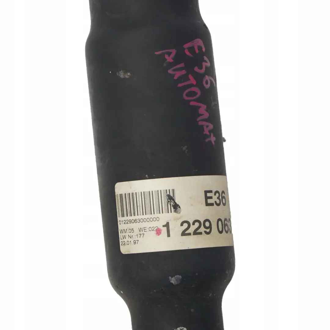 Gelenkwelle Kardanwelle Automatikgetriebe für BMW 3 E36 316i 318i mit Teilenummer 1229063 BMW 3 E36 316i 318i Gelenkwelle Kardanwelle Automatikgetriebe - SKU 1229063 - Teilenummer 1229063