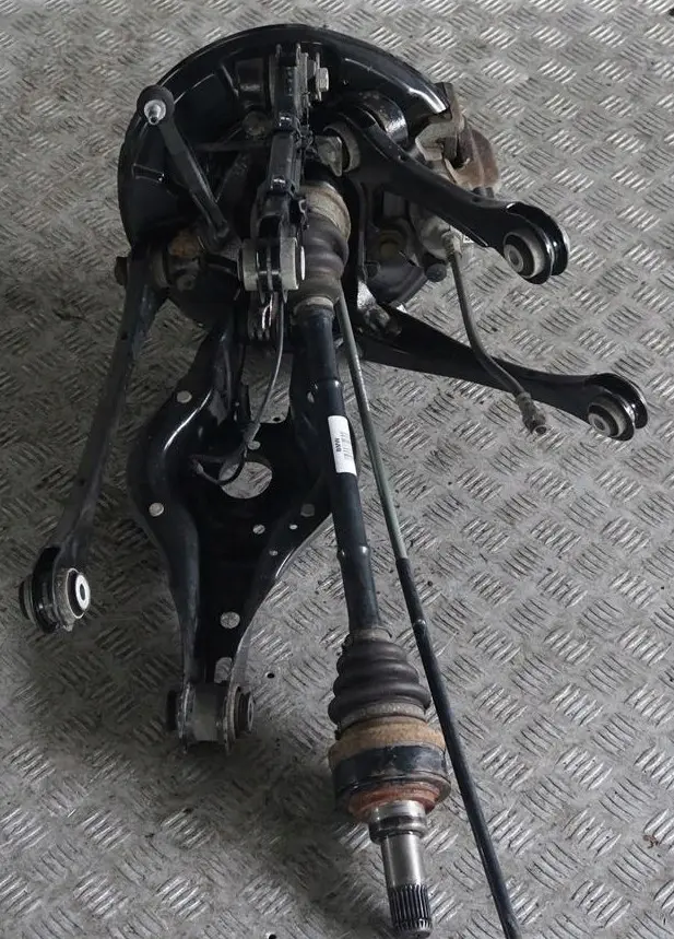 N47N 184PS Federbein Radträger Schwenklager Hinten Links für BMW 2 er F22 220d mit Teilenummer 6792515 BMW 2 er F22 220d N47N 184PS Federbein Radträger Schwenklager Hinten Links - SKU 6792515-5 - Teilenummer 6792515