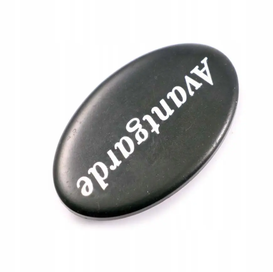 Zaślepka błotnika lewa Avantgarde do Mercedes A W168 o numerze A1688175320 Mercedes A W168 Zaślepka błotnika lewa Avantgarde - SKU A1688175320 - Numer Części A1688175320