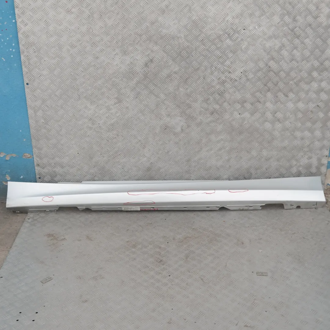 Bas de Porte Couverture Seuil A Gauche Argent Titane pour BMW E81 E82 E88 à propos du numéro de pièce 36143 BMW E81 E82 E88 Bas de Porte Couverture Seuil A Gauche Argent Titane - SKU 0036143-TS4 - Numéro de pièce 36143