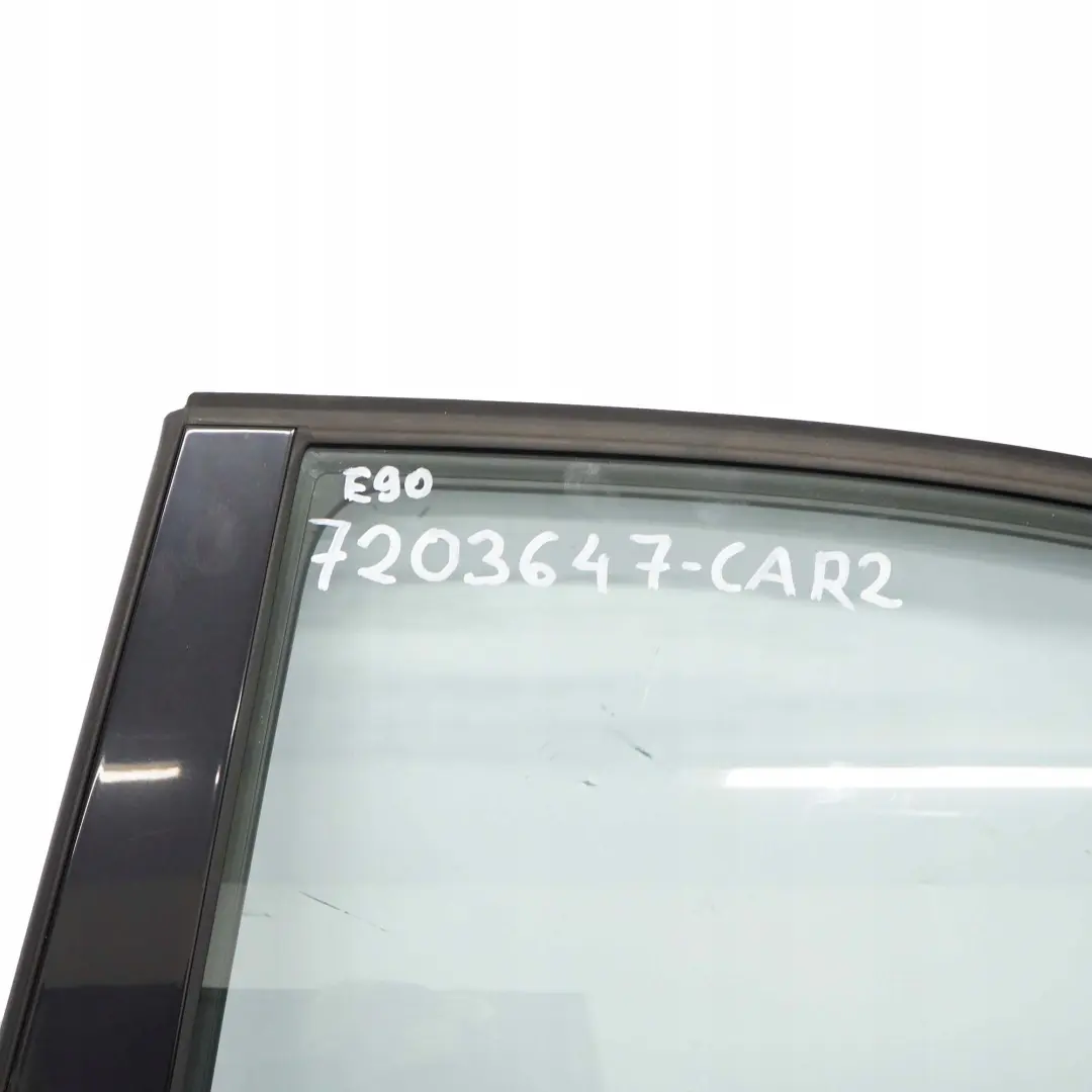 Porta Posteriore Sinistra Nero Carbone Nero Metallizzato 416 per BMW E90 2 con numero di parte 7203647 BMW E90 2 Porta Posteriore Sinistra Nero Carbone Nero Metallizzato 416 - SKU 7203647-CAR2 - Numero di parte 7203647