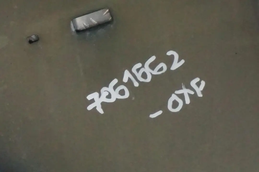 BMW 7 E65 E66 Cote Conducteur Panneau Laterale avant Droit Aile Vert Oxford - - SKU 7061662-OXF - Numéro de pièce 7061662