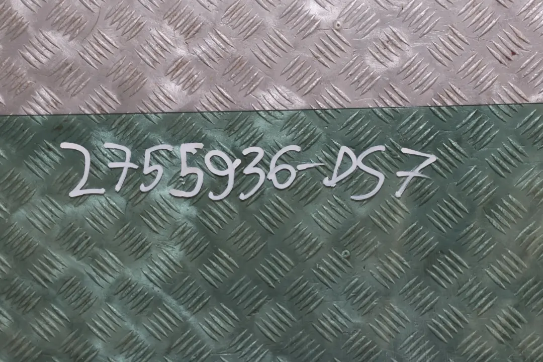 Beifahrer Tür vorne rechts Dark Silber für BMW MINI Cooper R55 R56 R57 R58 R59 7 mit Teilenummer 2755936 BMW MINI Cooper R55 R56 R57 R58 R59 7 Beifahrer Tür vorne rechts Dark Silber - SKU 2755936-DS7 - Teilenummer 2755936