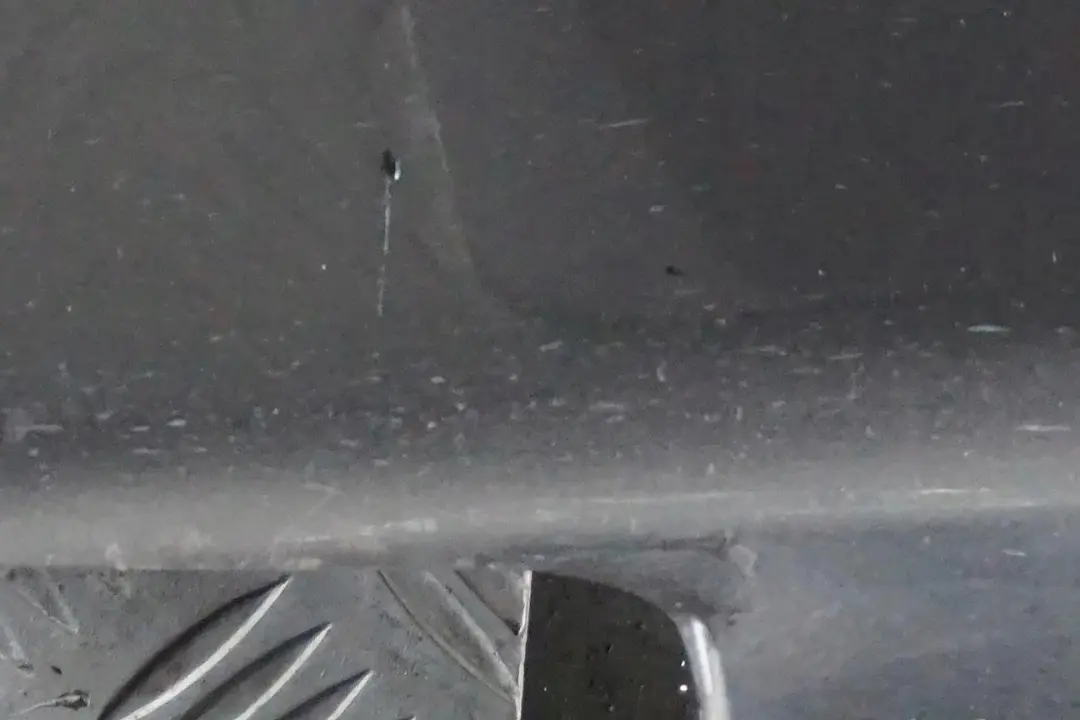 Próg listwa progowa nakładka lewa do BMW 7 E65 o numerze 0140037 BMW 7 E65 Próg listwa progowa nakładka lewa - SKU 0140037-STG - Numer Części 0140037