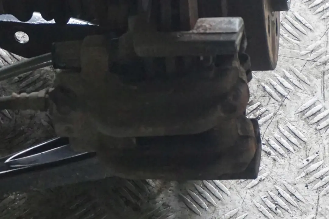 N47N Zwrotnica półoś lewa 184HP do BMW F22 220d o numerze 6792515 BMW F22 220d N47N Zwrotnica półoś lewa 184HP - SKU 6792515-5 - Numer Części 6792515