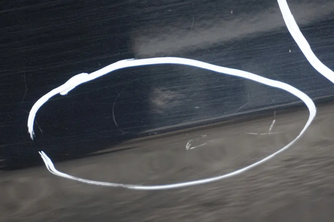 Cote Conducteur Porte Arriere Gauche Noir de Carbone Metalique pour BMW E90 LCI à propos du numéro de pièce 7203647 BMW E90 LCI Cote Conducteur Porte Arriere Gauche Noir de Carbone Metalique - SKU 7203647-CAR4 - Numéro de pièce 7203647