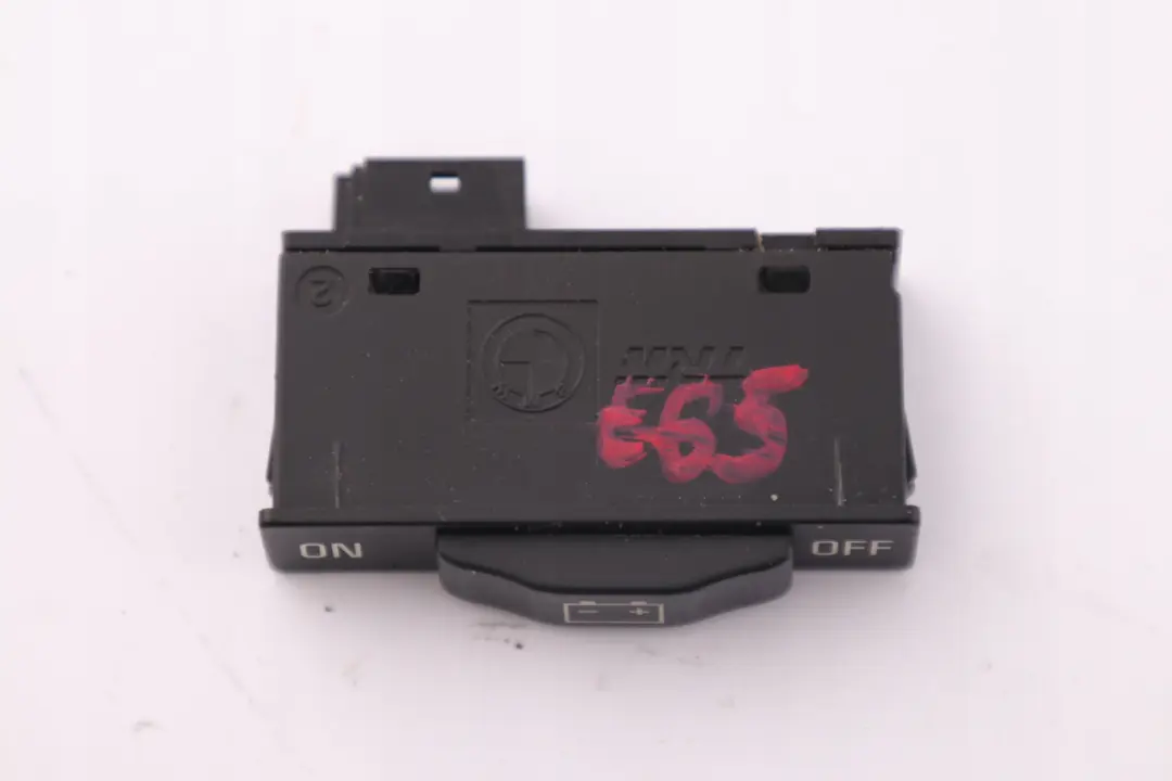 Distribution Battery Switch to BMW 7 Series E65 E66 E67 Power with Part number 8379594 BMW 7 Series E65 E66 E67 Power Distribution Battery Switch - SKU 8379594 - Part number 8379594