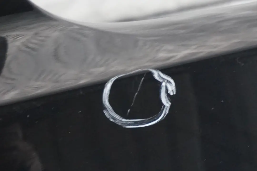 Zderzak tylny tył pdc black saphire do BMW E92 E93 o numerze 0034474 BMW E92 E93 Zderzak tylny tył pdc black saphire - SKU 0034474-BS5 - Numer Części 0034474