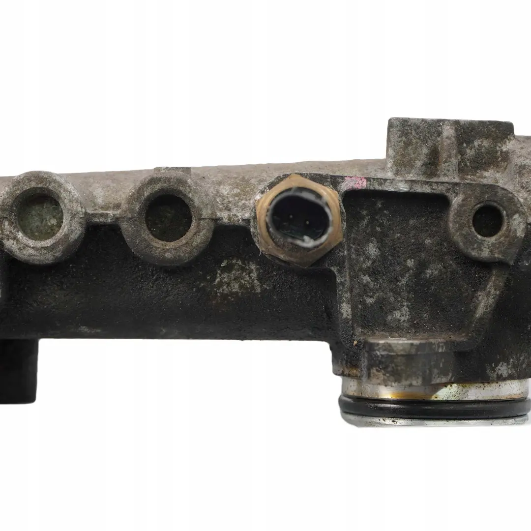 M111 Alloggiamento Termostato Refrigerante A1112030473 per Mercedes W202 W203 W210 con numero di parte A1112001303 Mercedes W202 W203 W210 M111 Alloggiamento Termostato Refrigerante A1112030473 - SKU A1112001303 - Numero di parte A1112001303