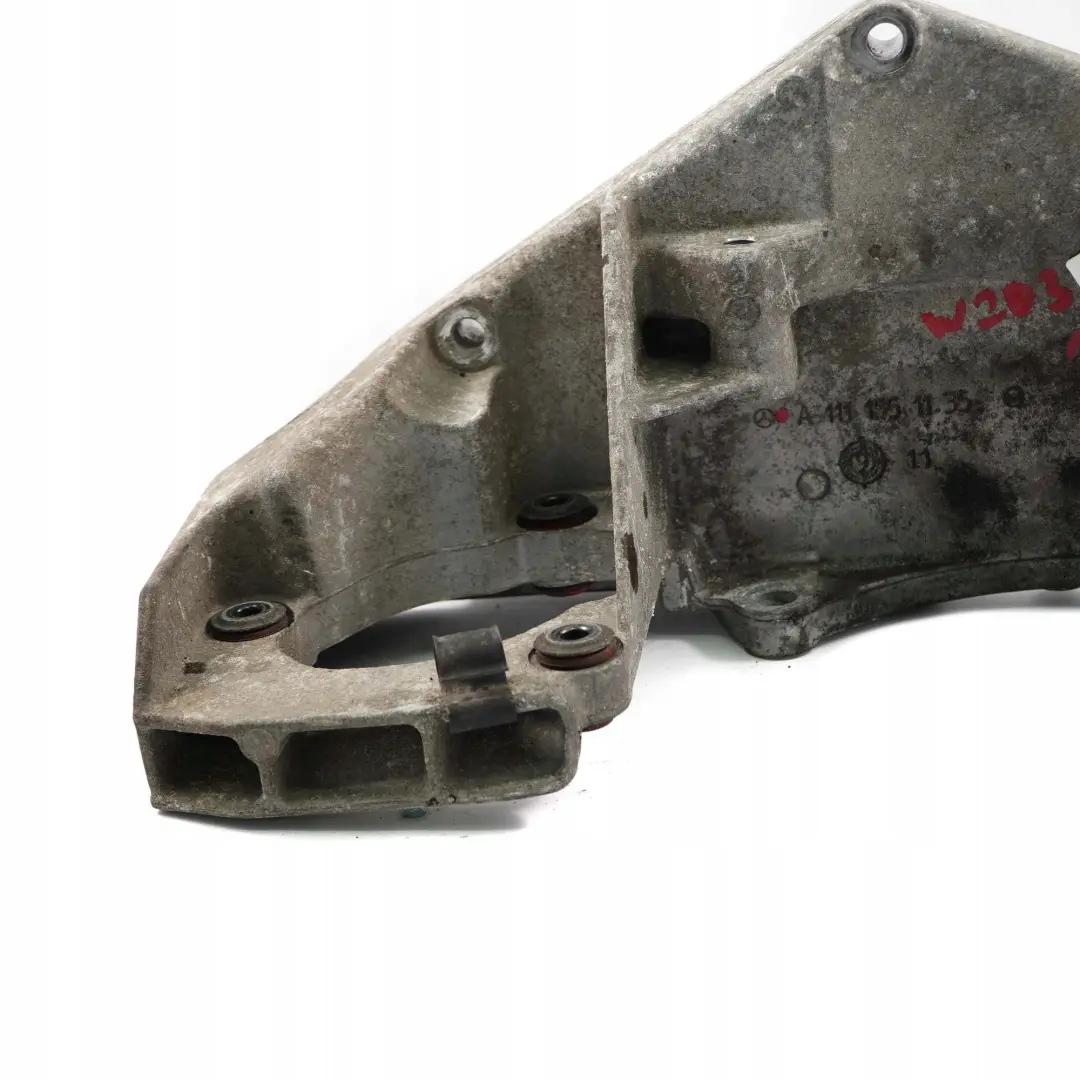 M111 C180 Łapa wspornik alternatora do MERCEDES W203 o numerze A1111551135 MERCEDES W203 M111 C180 Łapa wspornik alternatora - SKU A1111551135 - Numer Części A1111551135