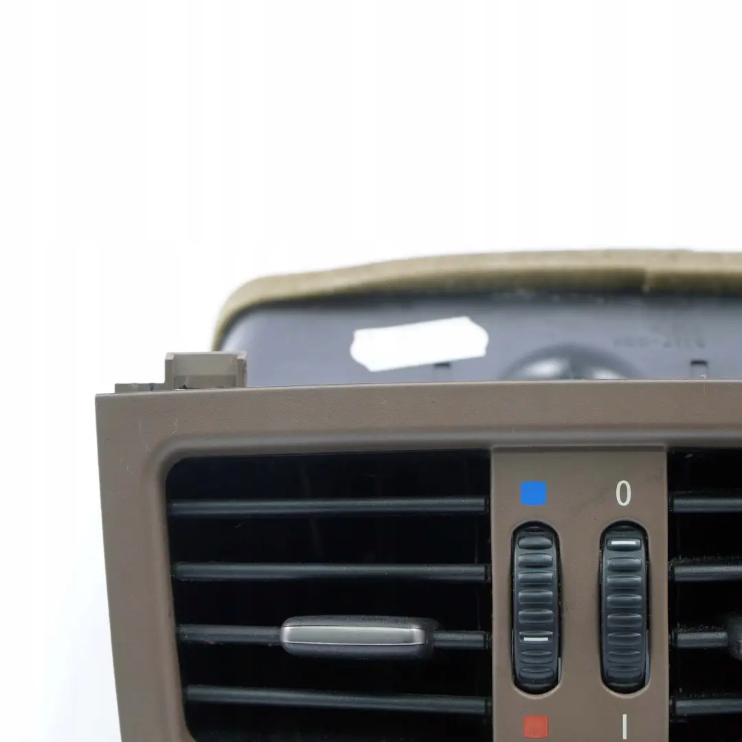 Frischluftgrill Fondraum Braun 6932023 für BMW 5 er E60 E61 mit Teilenummer 6957977 BMW 5 er E60 E61 Frischluftgrill Fondraum Braun 6932023 - SKU 6957977 - Teilenummer 6957977