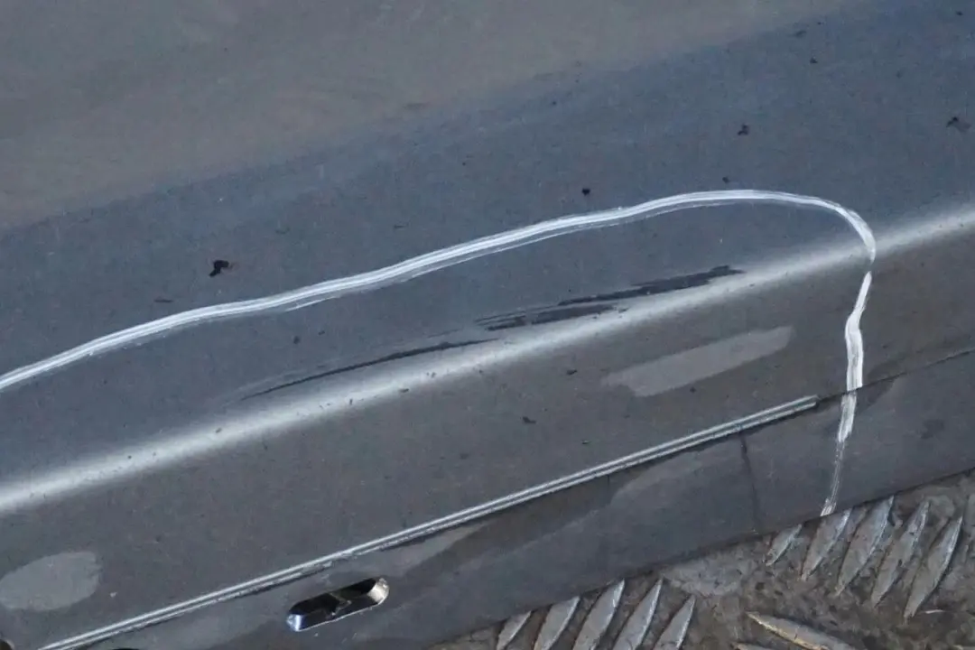 BMW E87 LCI Listello Portiera Apertura Gonna Destra Grigio Space Metallizzato - SKU 0036144-SCG1 - Numero di parte 0036144