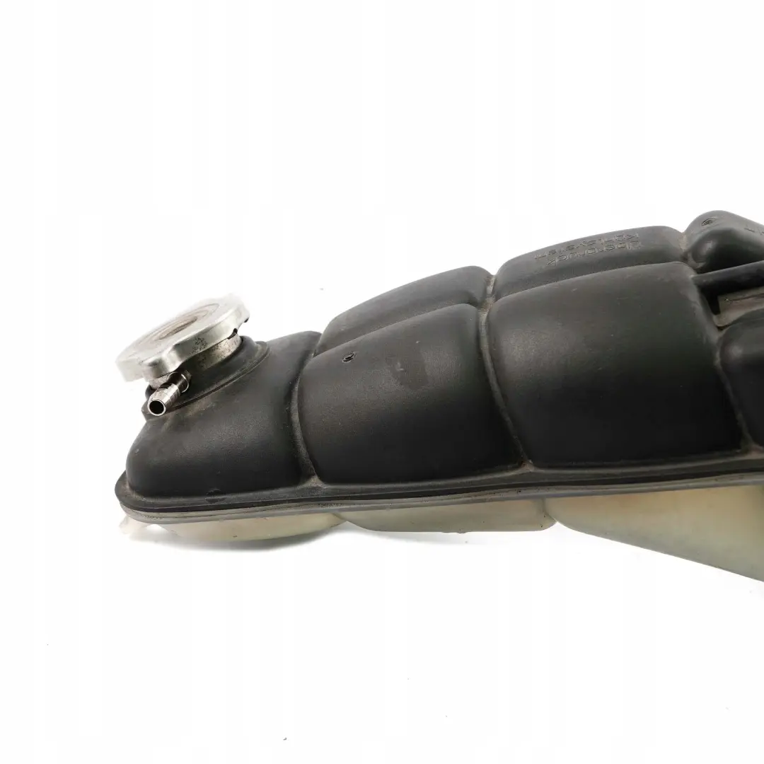 Réservoir d'expansion liquide refroidissement pour Mercedes W210 à propos du numéro de pièce A2105000849 Mercedes W210 Réservoir d'expansion liquide refroidissement - SKU A2105000849 - Numéro de pièce A2105000849