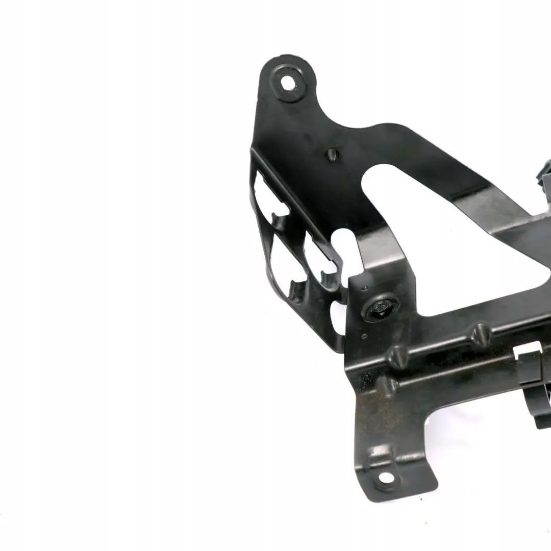 Soporte Adicional Calentador El?ctrico Soporte para BMW E46 con número de pieza 6925211 BMW E46 Soporte Adicional Calentador El?ctrico Soporte - SKU 6925211 - Número de pieza 6925211