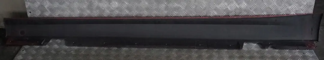 Schwellerleiste Blende Schweller Rechts Karmesinrot Rot für BMW 3 er E90 E91 LCI 1 mit Teilenummer 0037060 BMW 3 er E90 E91 LCI 1 Schwellerleiste Blende Schweller Rechts Karmesinrot Rot - SKU 0037060-KAR1 - Teilenummer 0037060