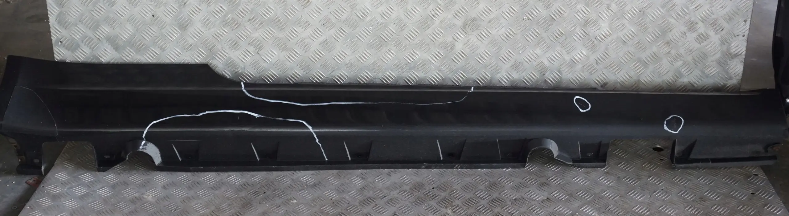 BMW 6 Series E63 E64 Door Sill Side Cover Skirt Right O/S Black Sapphire - 475