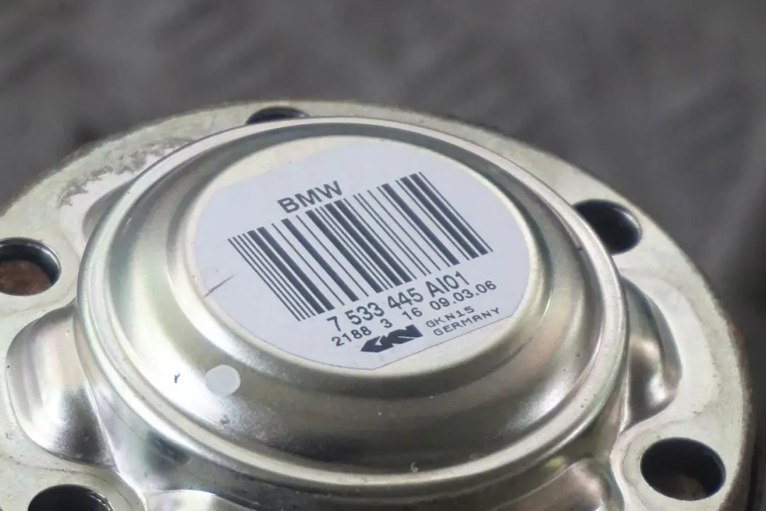 BMW 1 Reihe E87 120d M47N2 Abtriebswelle Schwenklager Hinten Links - SKU 6774809-14 - Teilenummer 6774809