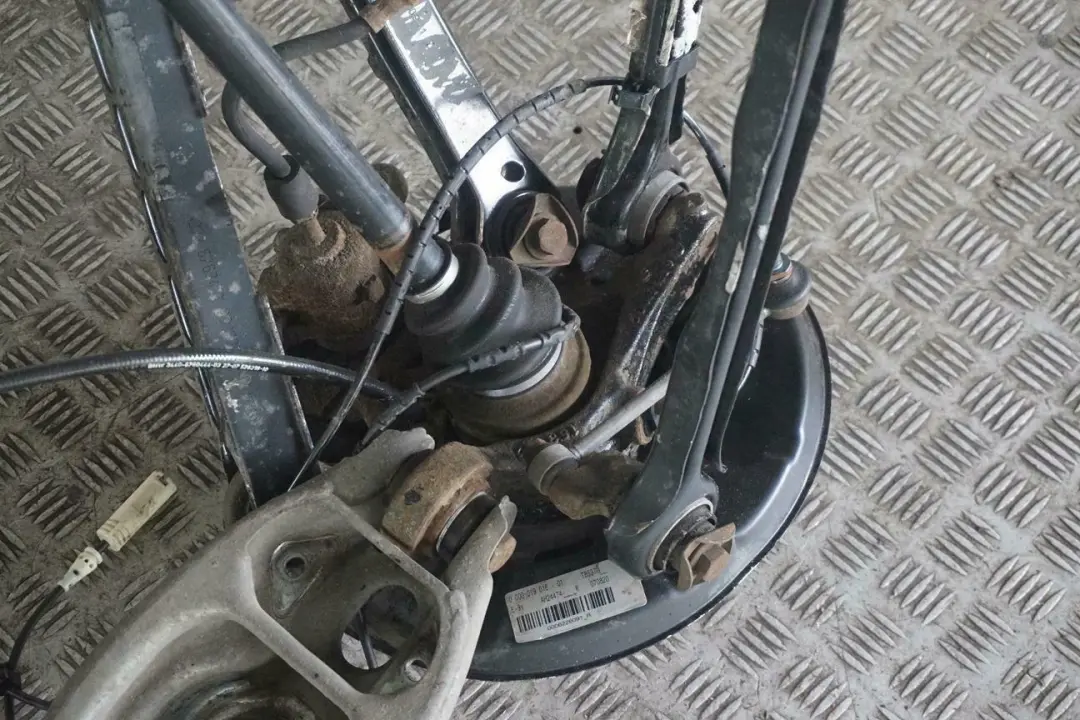 Reihe E90 320i N46 150PS Abtriebswelle Schwenklager Hinten Rechts für BMW 3 mit Teilenummer 6774810 BMW 3 Reihe E90 320i N46 150PS Abtriebswelle Schwenklager Hinten Rechts - SKU 6774810-6 - Teilenummer 6774810