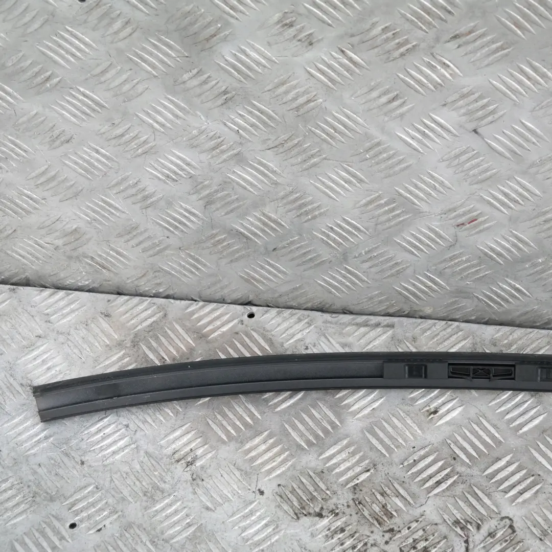 Right Roof Moulding Railing Gutter Rail O/S Amethystgrau Grey to BMW 5 Series E60 with Part number 7070196 BMW 5 Series E60 Right Roof Moulding Railing Gutter Rail O/S Amethystgrau Grey - SKU 0031142-AG - Part number 7070196