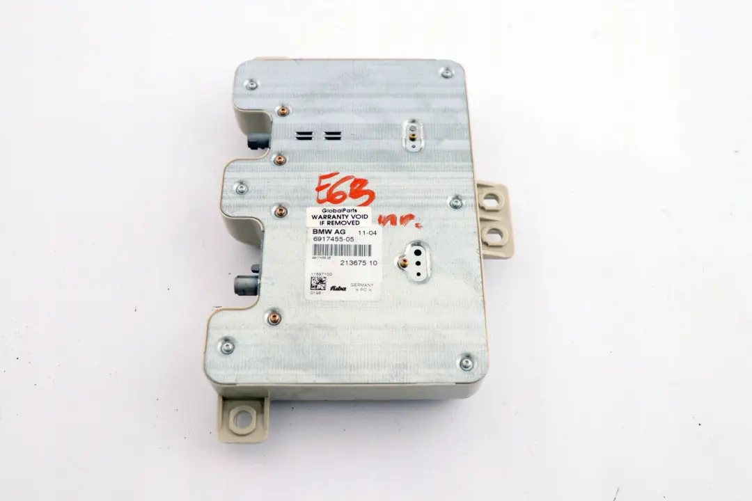 Wzmacniacz anteny 6917455 do BMW E63 E64 F04 F12 o numerze 6957348 BMW E63 E64 F04 F12 Wzmacniacz anteny 6917455 - SKU 6957348 - Numer Części 6957348