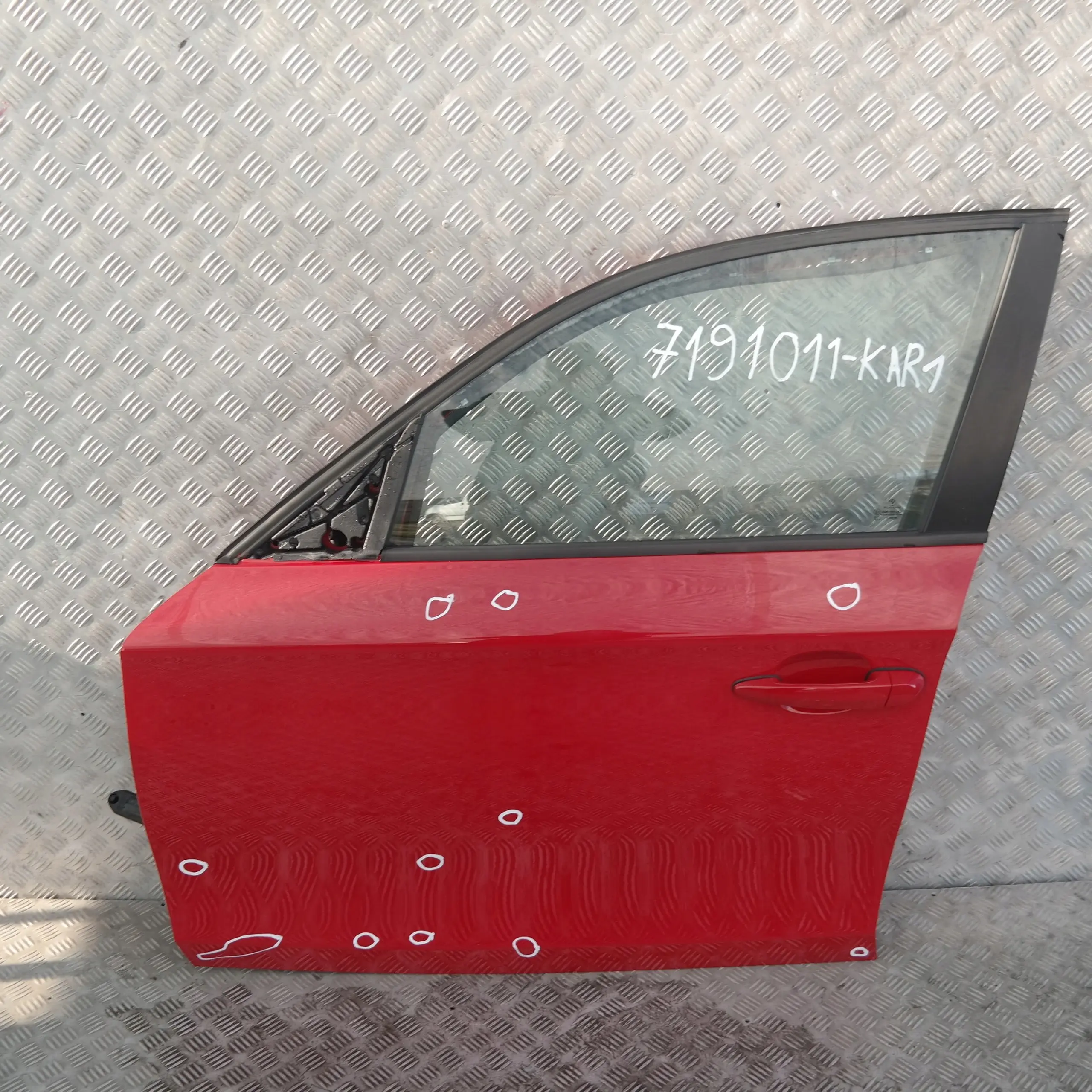 BMW 1 SERIES 1 E87 E87N Door front left N/S Karmesinrot Red Rot - A61