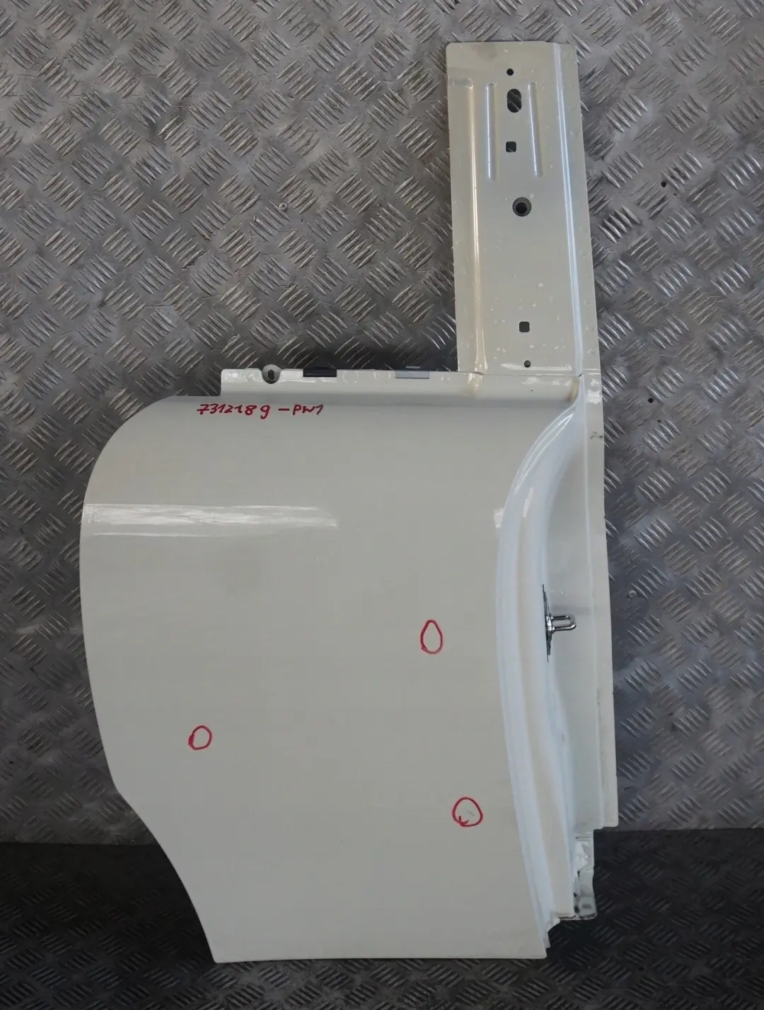 Clubdoor Porta Posteriore Destra Pepe Bianco per Mini Clubman R55 con numero di parte 7312189 Mini Clubman R55 Clubdoor Porta Posteriore Destra Pepe Bianco - SKU 7312189-PW1 - Numero di parte 7312189