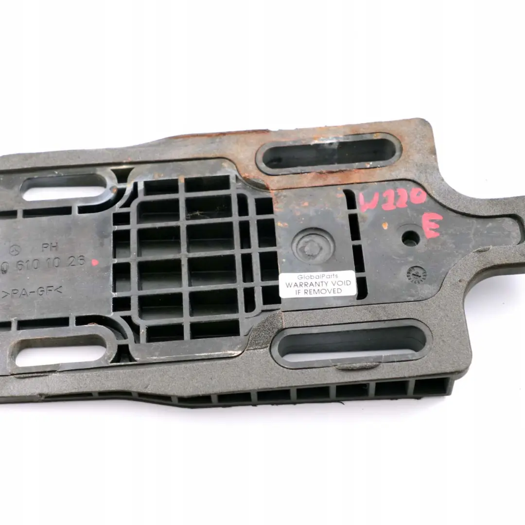 Mercedes-Benz S W220 Pare-Chocs Support Plaque A220610102 pour à propos du numéro de pièce A2206101026 Mercedes-Benz S W220 Pare-Chocs Support Plaque A220610102 - SKU A2206101026 - Numéro de pièce A2206101026