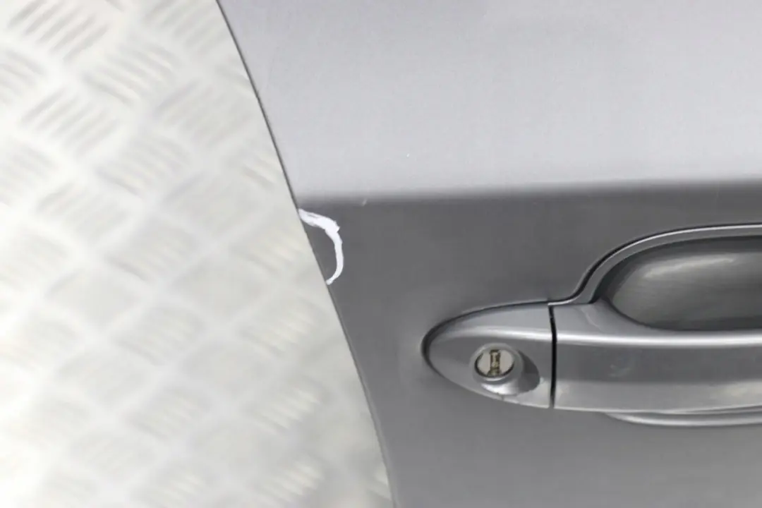 Tür Vorne Rechts Silbergrau Silber Grau Metallic - A08 für BMW 5 E60 E61 3 mit Teilenummer 7202340 BMW 5 E60 E61 3 Tür Vorne Rechts Silbergrau Silber Grau Metallic - A08 - SKU 7202340-SBG3 - Teilenummer 7202340