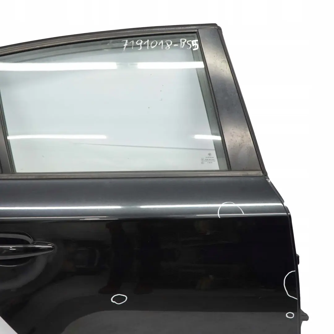 Puerta Trasera Derecha Zafiro Negro Metalizado - 475 para BMW E87 5 con número de pieza 7191018 BMW E87 5 Puerta Trasera Derecha Zafiro Negro Metalizado - 475 - SKU 7191018-BS5 - Número de pieza 7191018